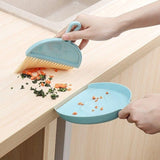 Mini Desktop Sweep Cleaning Brush Keyboard Brush Small Broom Dustpan Set - Green