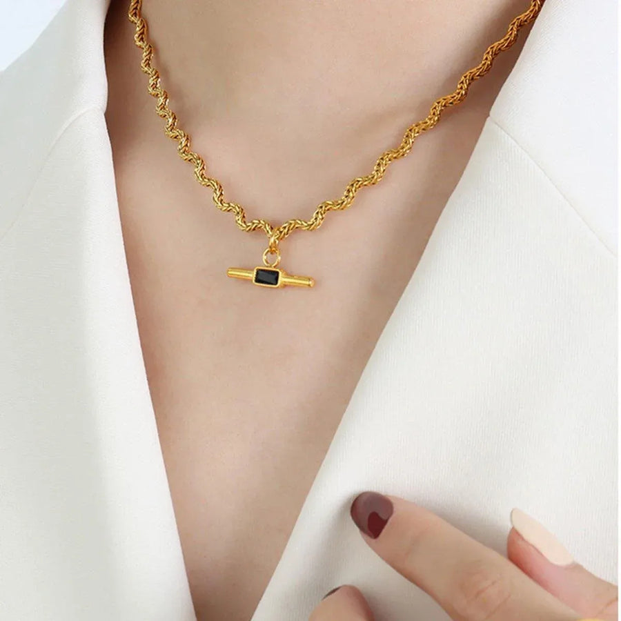 Vintage Retro Style Curved Chain Necklace for Women Fashion Jewelry Accessory - Black
