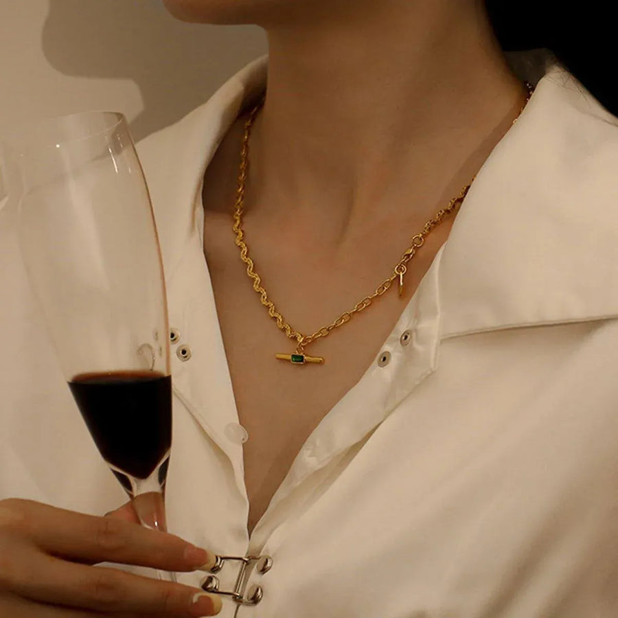 Vintage Retro Style Curved Chain Necklace for Women Fashion Jewelry Accessory - Black