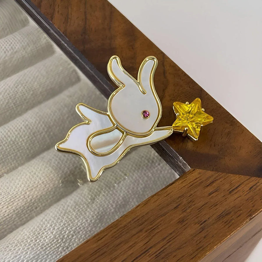 Fashion Unique Shell Rabbit Brooch for Women Versatile Star Accessory Jewelry