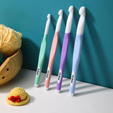 4pcs Weave Yarn Craft Tools Ergonomic Handle Non-Slip Knitting Needles Crochet Hooks - Top-Down View