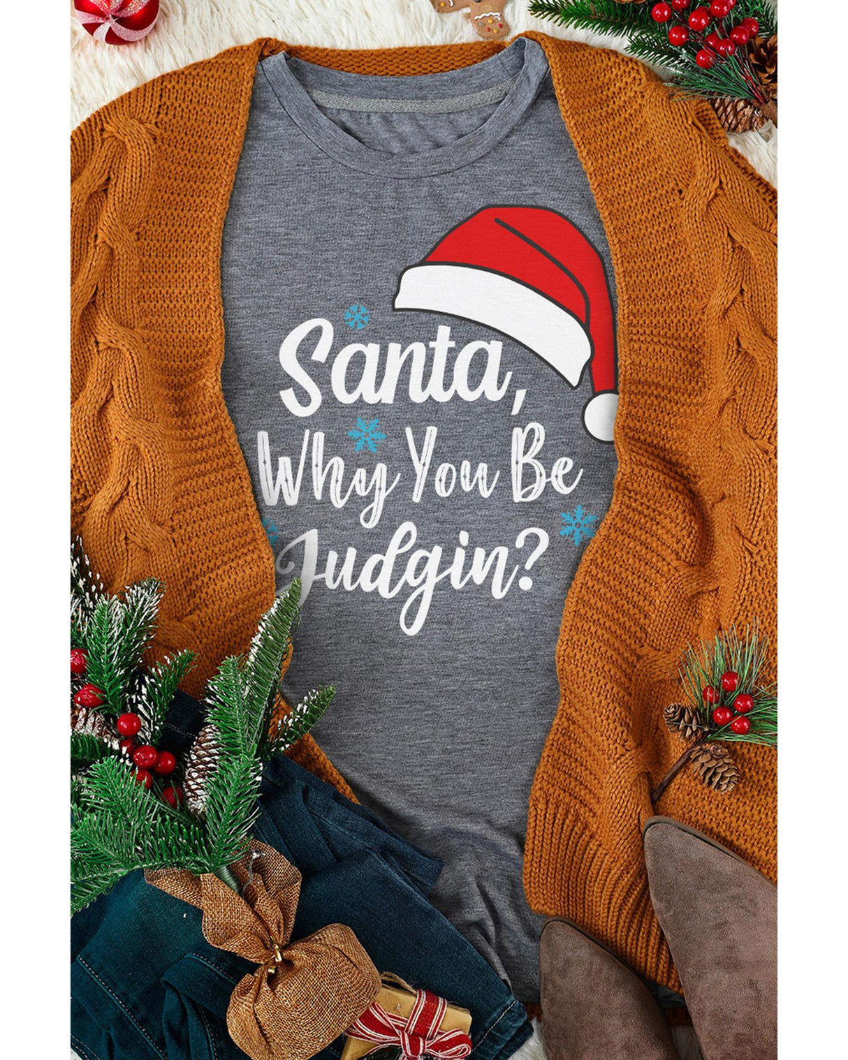 Azura Exchange Snowflake Christmas Tee with Santa Hat - Size S