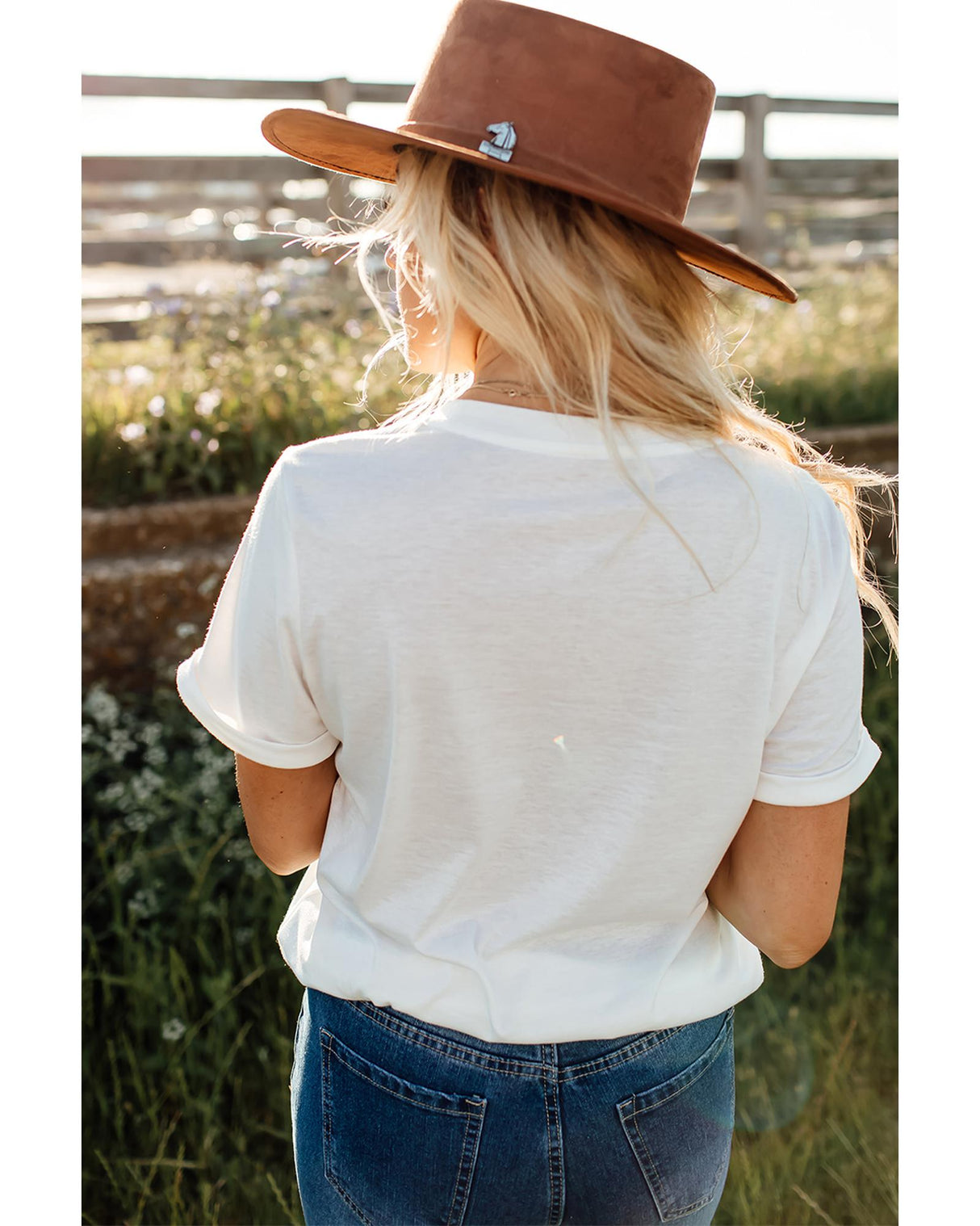 Azura Exchange COWBOYS & BEERS Graphic Tee for Women - M