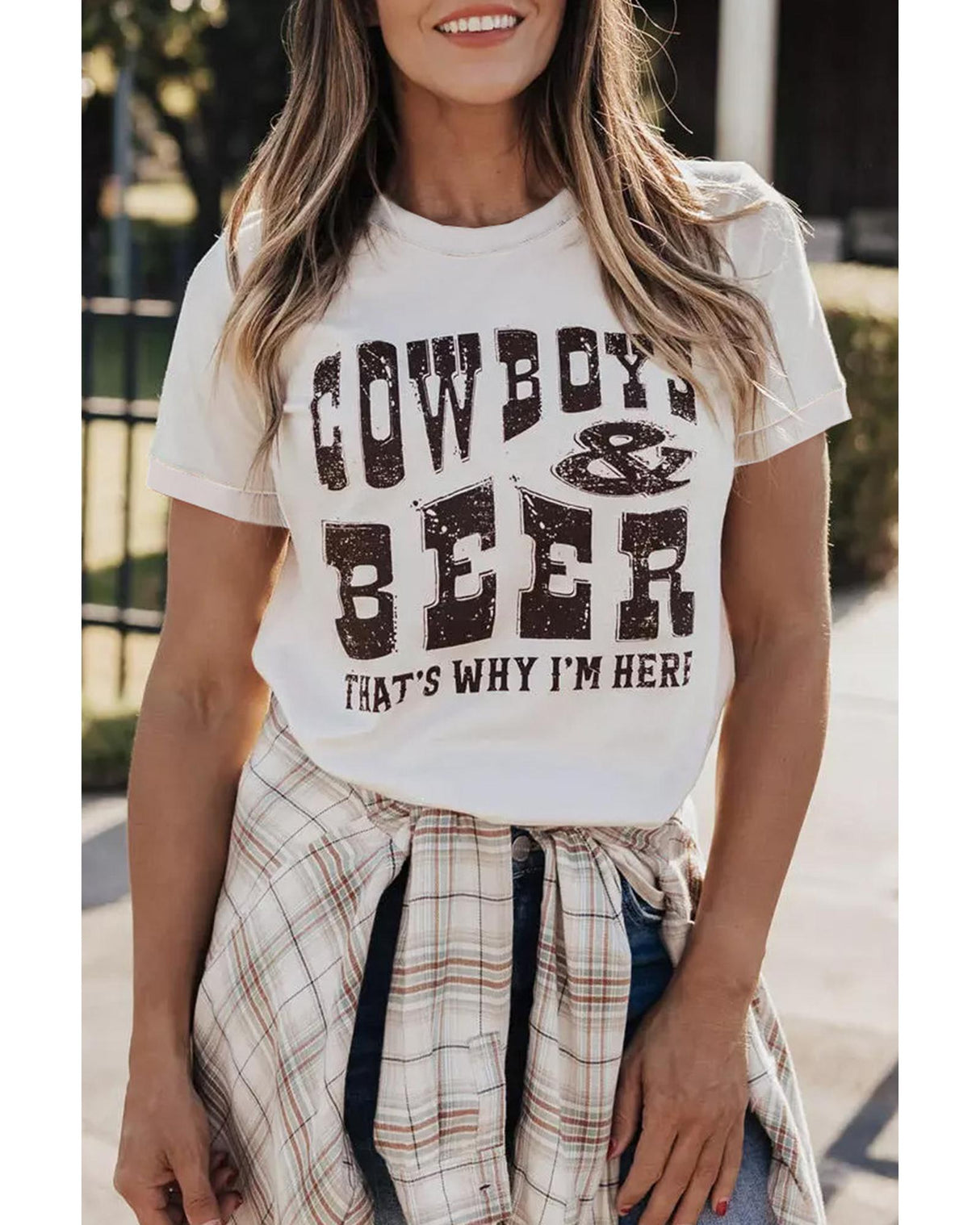 Azura Exchange COWBOYS & BEERS Graphic Tee for Women - M