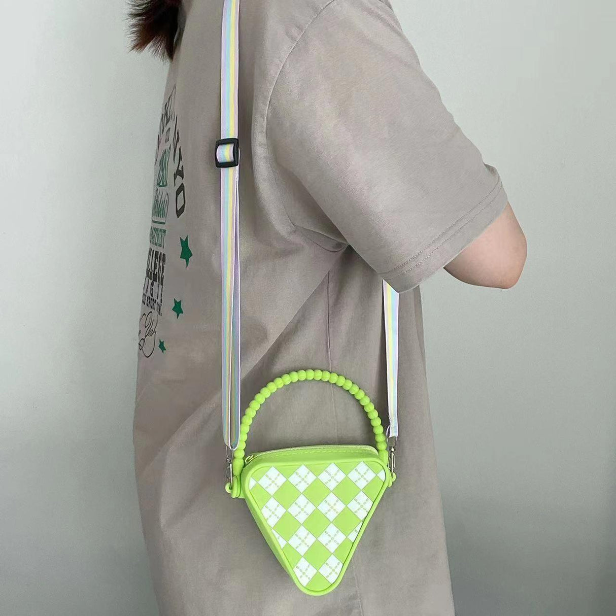 Mini Diamond Shaped Silicone Shoulder Bag - Rosered