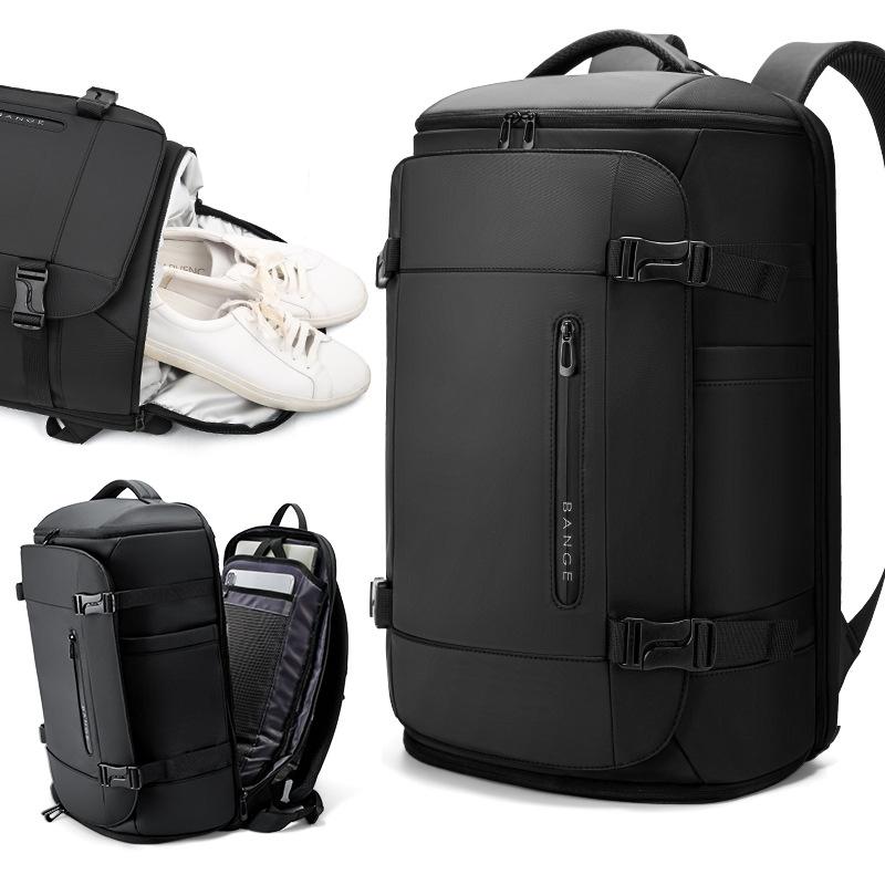 Large Capacity Sports Shoulder Bag With Wet / Dry Separation