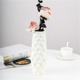 Creative Diamond-shaped Vase for Dry and Wet Flower Arrangements - Milk White - Close-Up Angle