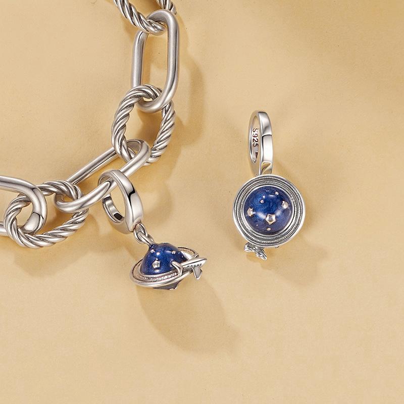 925 Sterling Silver Openable Travel Pendant