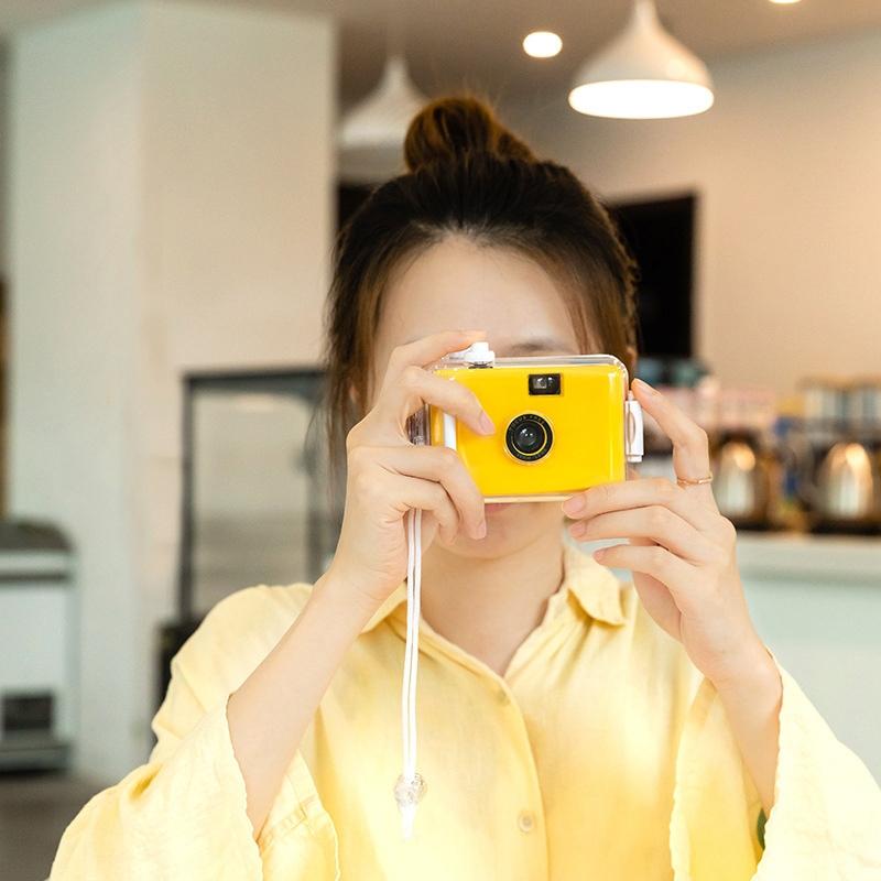 Retro Waterproof Camera with Disposable Film - Cute White Shell