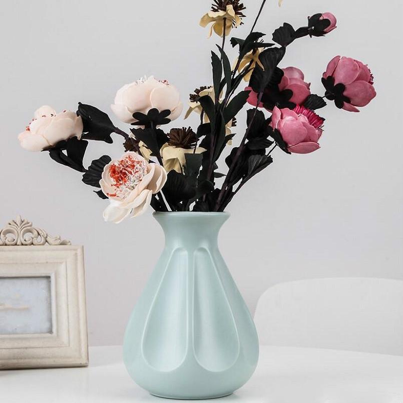 Drop-resistant Plastic Vase for Dry and Wet Flower Arrangements - Milk White