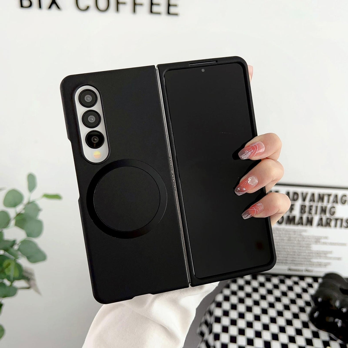 For Samsung Galaxy Z Fold4 5G Shockproof Magnetic Phone Case - Skin Protection - Black