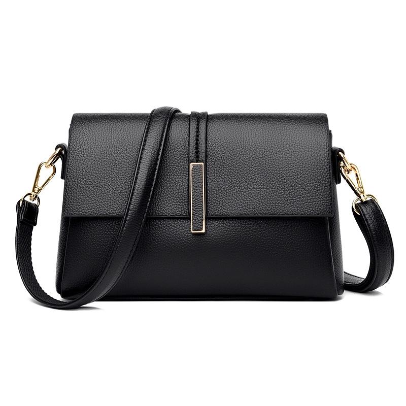 Spacious Women Shoulder Bag For Commuting - Red Wine