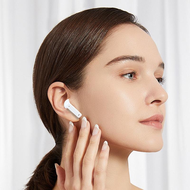 Wireless Bluetooth Earphones with Hd Noise Reduction for Gaming and Sports - White