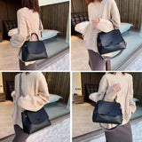 Versatile Autumn / Winter Shoulder Bag For Women - Black - Close-Up Angle