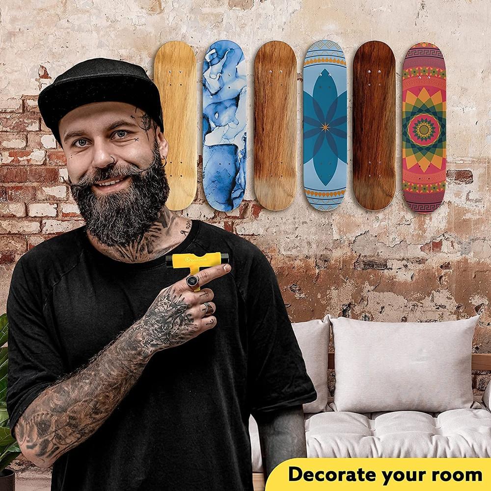 Black Wall Mount for Four-wheel Skateboard - Black