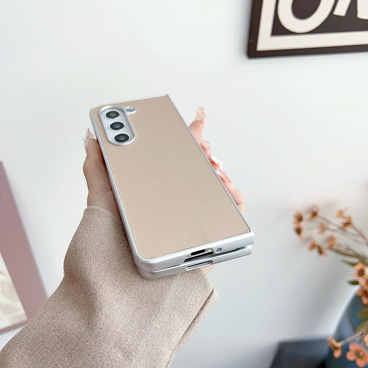 For Samsung Galaxy Z Fold4 5G Shiny Leather Phone Case With Metallic Finish - White