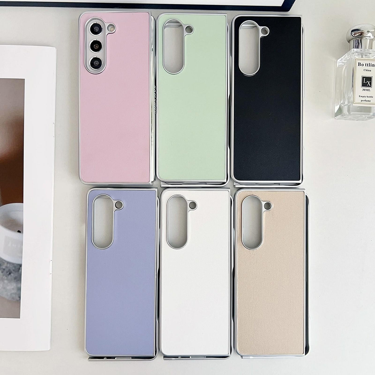 For Samsung Galaxy Z Fold4 5G Shiny Leather Phone Case With Metallic Finish - White
