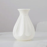Drop-resistant Plastic Vase for Dry and Wet Flower Arrangements - Blue - Extra Image