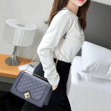 Chic One Shoulder Chain Bag With Diagonal Rhombus Design - Black
