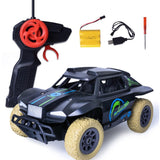 High Speed Off-road Drifting Toy Truck with 27mhz Remote Control for Kids - Green - Close-Up Angle