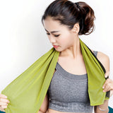 2-pack Enduring Ice Towels - Microfiber Fabric 30*100cm - Ideal for Gym and Sports - Green - 45-Degree Angle