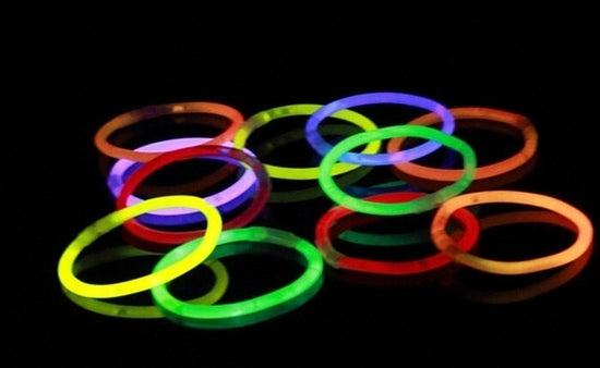15-Pack Bright Neon Glow Sticks - Illuminate Your Next Party, Rave, or Event - 20cm Long