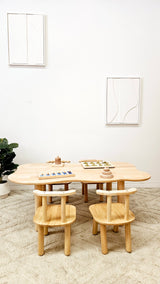 Child hardwood cloud table with 4 chairs - Front View
