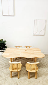 Child hardwood cloud table with 4 chairs - Side View