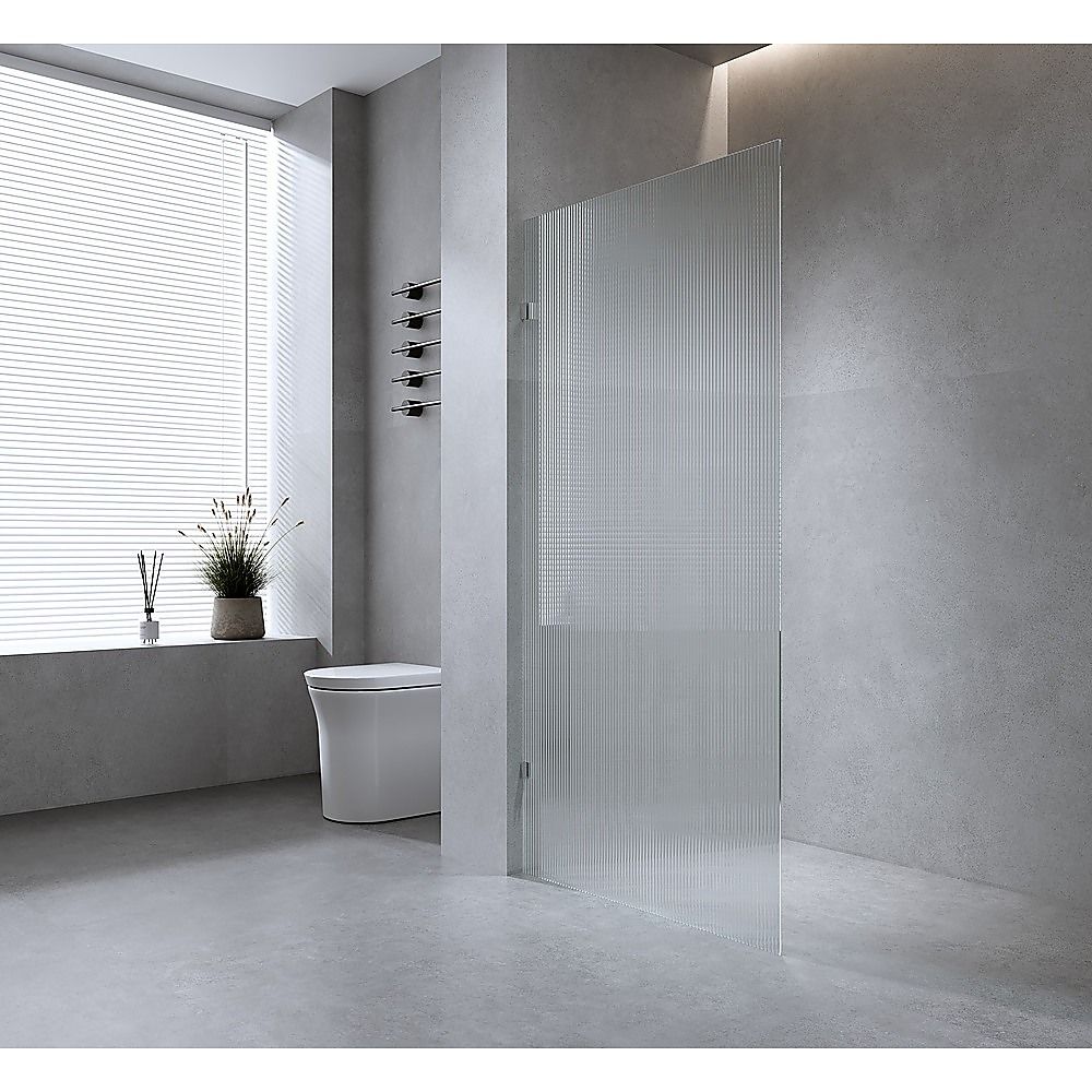 90cm Reeded Glass Shower Screen with Gold F-Brackets and Round Pole