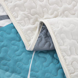 Vintage Delicate Teal floaral Pattern 3 Pc Bedspread & Pillow Cover Set - Close-Up Angle