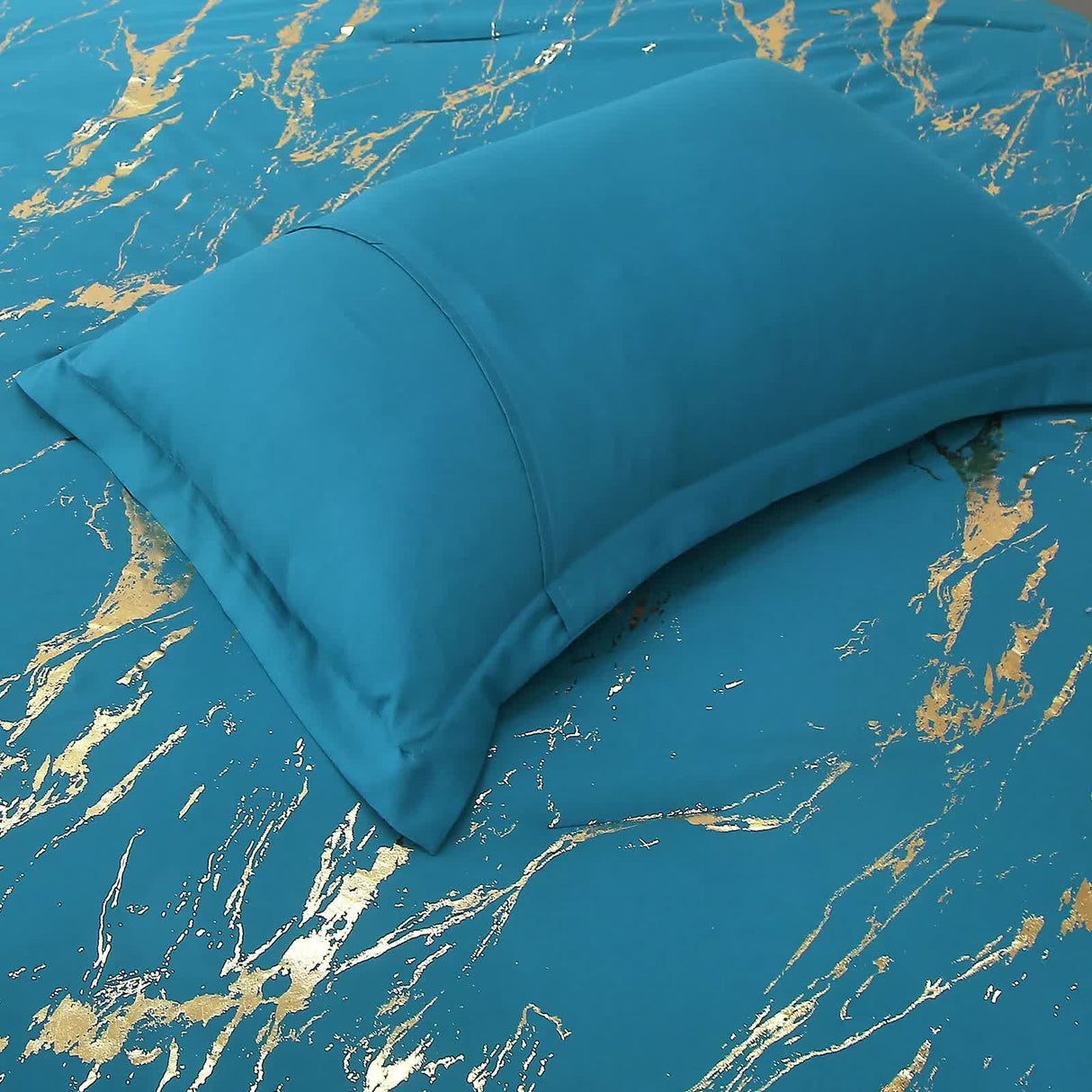 Cozy Cloud 3 Teal ‑Piece Comforter Bundle – Instagram‑Ready Bedroom