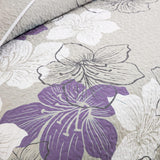 Serene Quilted bedspread and pillowcovers set: Enjoy Tranquil Comfort - Queen size - Close-Up Angle