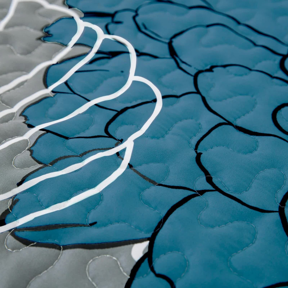 Grey Azure Bloom Quilted Coverlet Bedspread Set with Pillow Covers