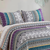 Aesthetic Quilted Bedspread and Pillowcases Set: Unify Your Bedroom's Look - Queen size - Top-Down View