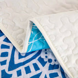 Xciting Quilted bedspread and pillowcovers set: Add Some Fun - Queen size - Low Angle