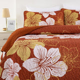 Toasty Quilted bedspread and pillowcovers set: Perfect for Cold Nights - Queen size - Close-Up Angle