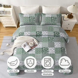 Delightful Quilted bedspread and pillowcovers set: Indulge in Comfort - Queen size - Side View