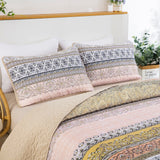 Crafted Quilted Bedspread and Pillowcases Set: A Testament to Skilled Craftsmanship - Queen size - Top-Down View
