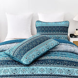 Opalescent Quilted coverlet and pillowcovers set: Shimmering Beauty - Queen size - 45-Degree Angle