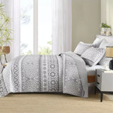 Striking Quilted coverlet and pillowcovers set: Make a Bold Impact - Queen size - Front View