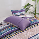 Hygge Quilted bedspread and pillowcovers set: Embrace Cozy Living - Queen size - 45-Degree Angle