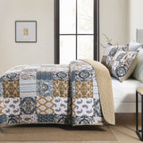 Retro Charm Queen Bedspread Set with Bold Checkered Design - Front View