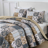Retro Charm Queen Bedspread Set with Bold Checkered Design - 45-Degree Angle