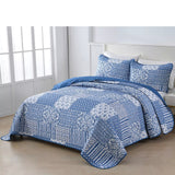 Blissful Quilted bedspread and pillowcovers set: Relax in Style - Queen size - Front View
