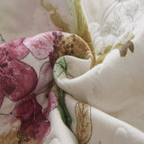 Artisan Quilted Coverlet and Pillowcases Set: A Masterpiece for Your Bed - Queen size - Extra Image