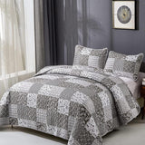 Bold Quilted bedspread and pillowcovers set: Make a Statement - Queen size - Front View