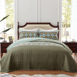 Quicksilver Quilted coverlet and pillowcovers set: Sleek and Modern - Queen size - Front View