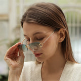 Black Stylish Frameless Diamond-Cut Sunglasses with Metallic Temples – Trendy Line-Design Fashion Eyewear - Front View