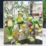 2 Pcs Green Realistic Frog with Legs Crossed Pot Hanger - Glass Fish Tank Edge Decor, Outdoor Garden Animal Ornament, Hanging Planter Decoration - Side View
