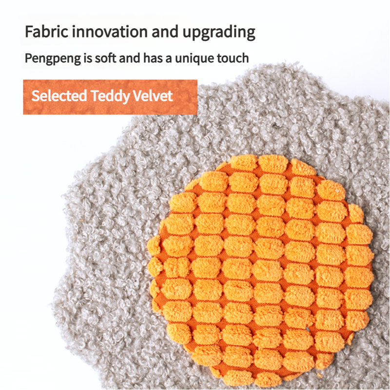 Yellow Bold Flower Cat Scratching Post - Interactive Plush & Sisal Cat Toy with Teaser Balls